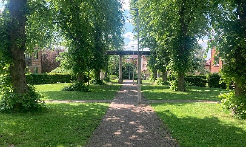 Immaculate 1 Bedroom...