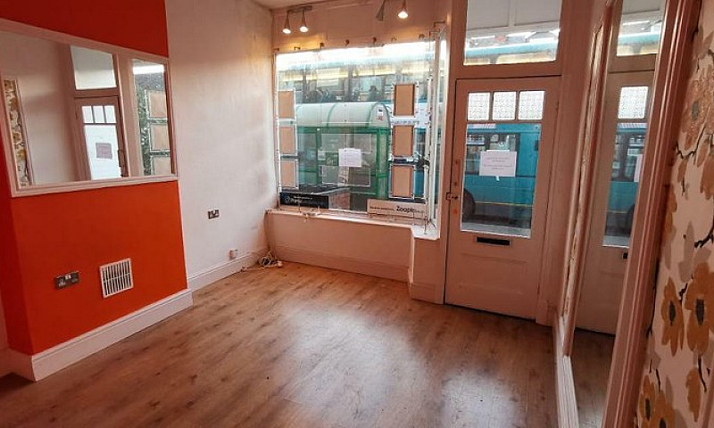 1 Bedroom House In W...