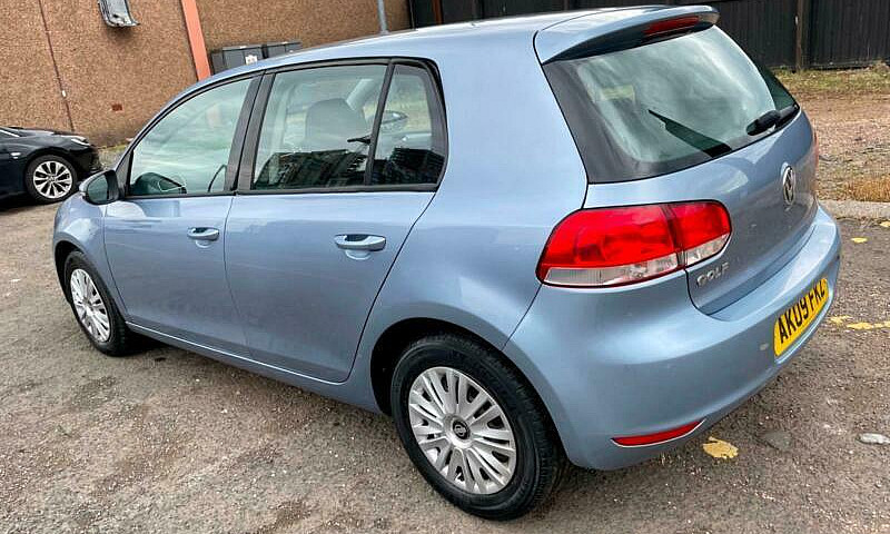 2009 Volkswagen Golf...