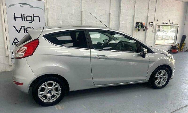 2015 Ford Fiesta 1.5...