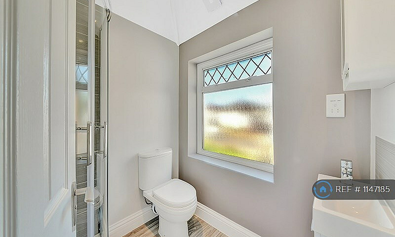 1 Bedroom In Waterba...