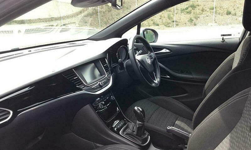 2016 Vauxhall Astra ...
