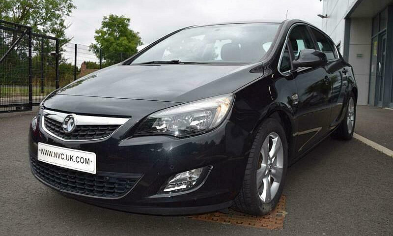 2011 Vauxhall Astra ...