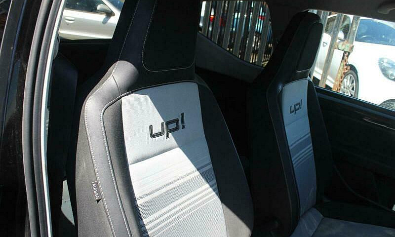 2012 Volkswagen Up 1...
