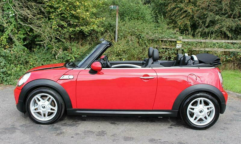 2010 Mini Convertibl...