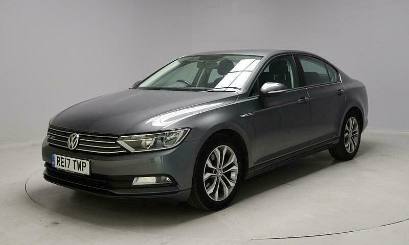 2017 Volkswagen Pass...