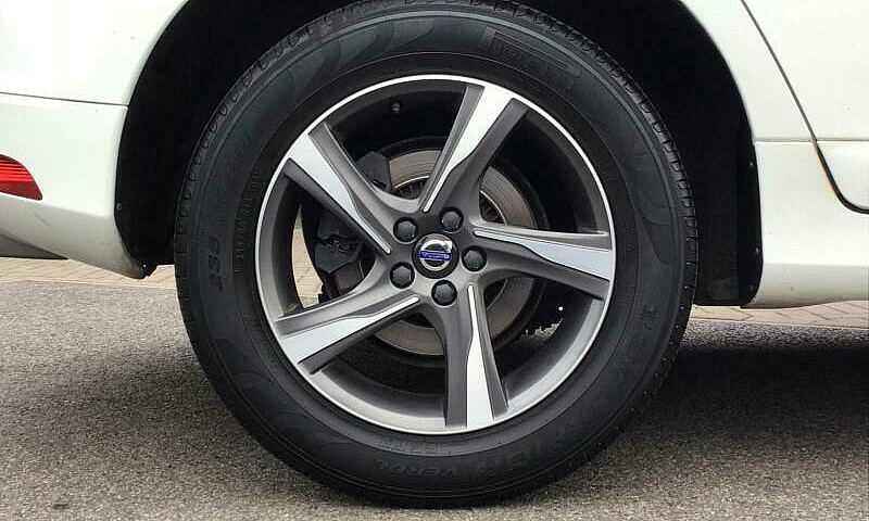 2015 Volvo Xc60 2.4 ...