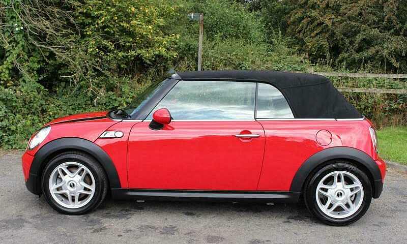 2010 Mini Convertibl...