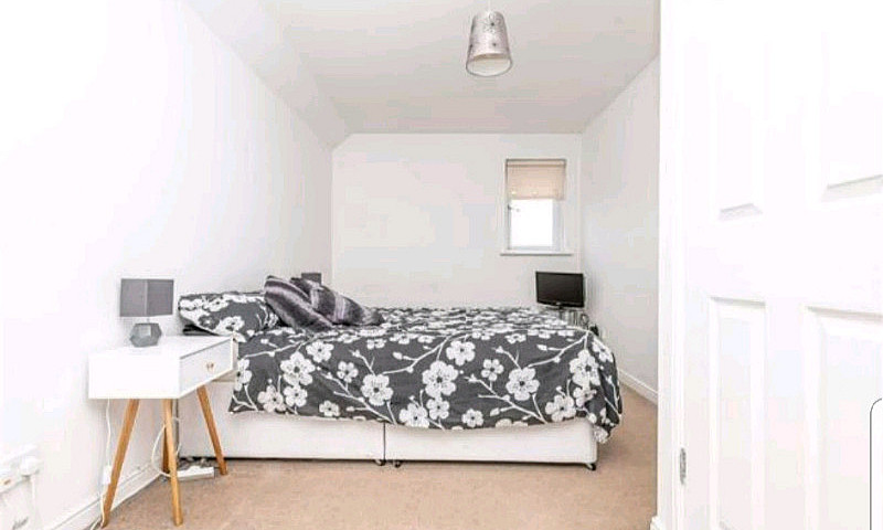 1 Bedroom Flat ...