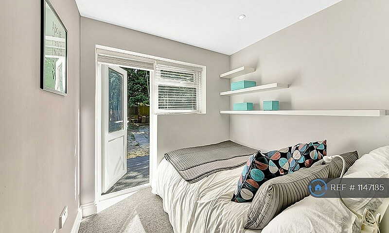 1 Bedroom In Waterba...