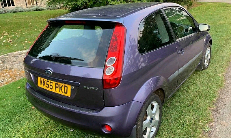 Ford Fiesta 1.2 Petr...