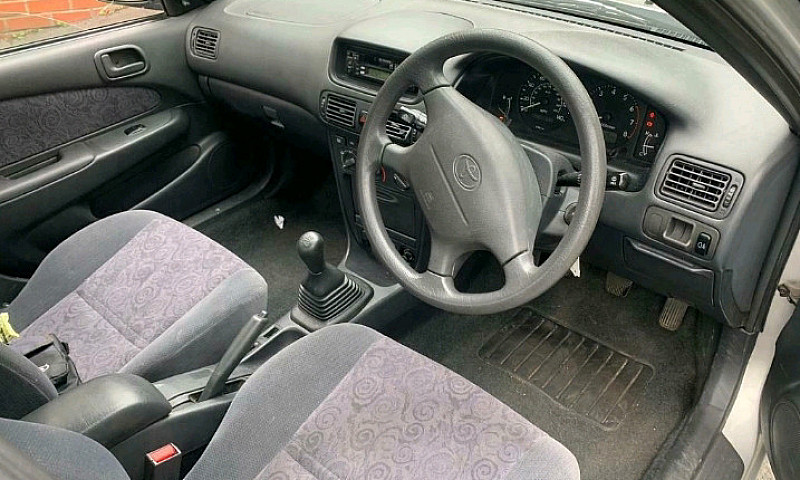 Toyota Corolla 1.3 P...