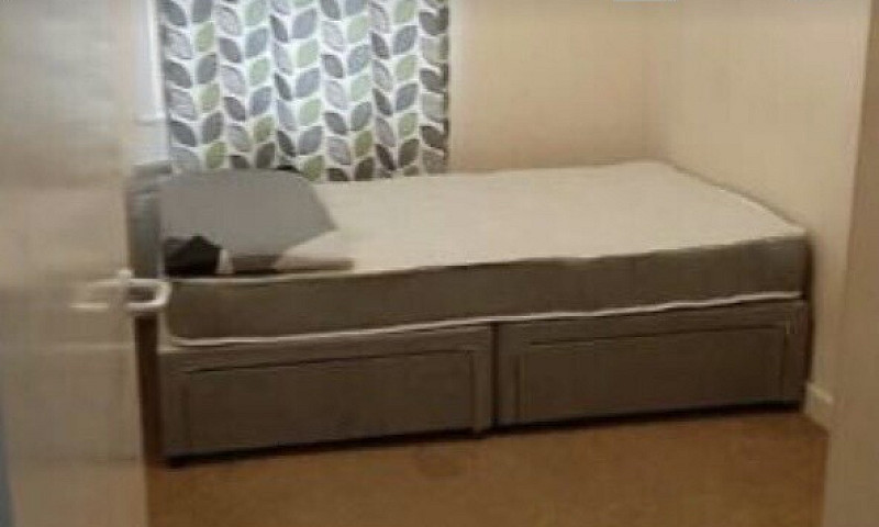 Double Room To Rent ...