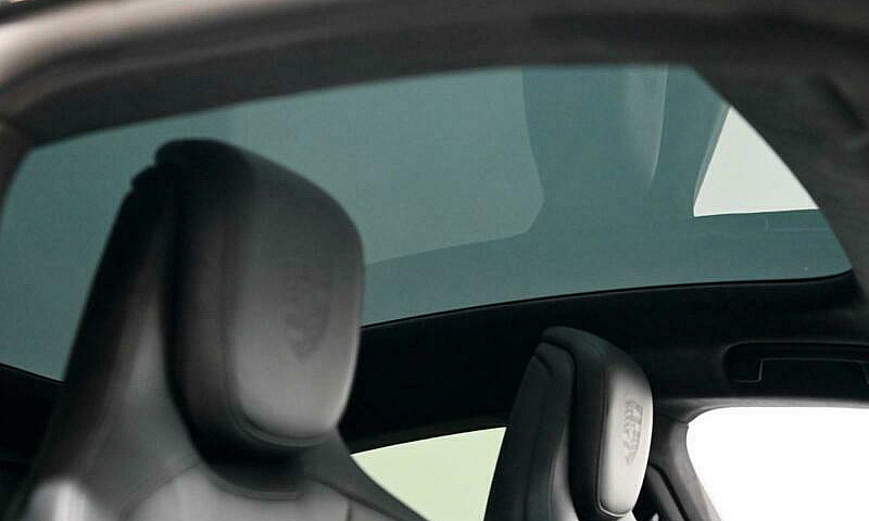 2020 Porsche Taycan ...