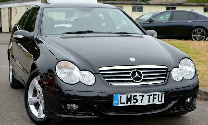 2008 Mercedes-Benz C...