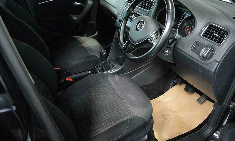 2016 66 Volkswagen P...