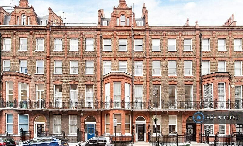 2 Bedroom Flat In No...
