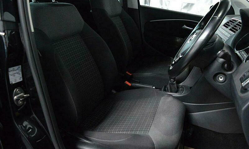 2016 66 Volkswagen P...