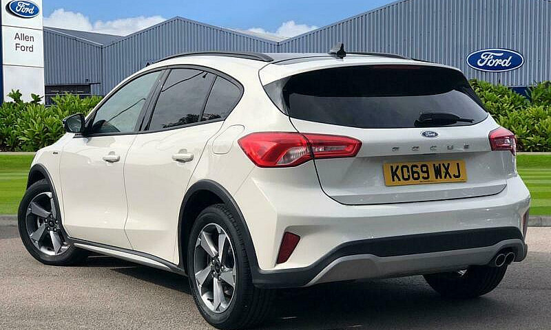 2020 Ford Focus Acti...