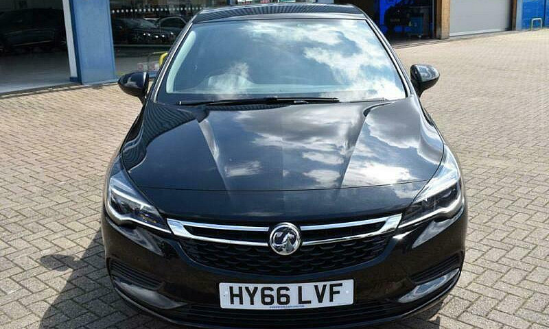 2016 Vauxhall Astra ...