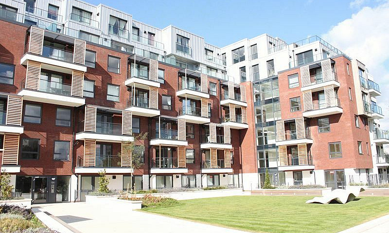 2 Bedroom Flat In Br...
