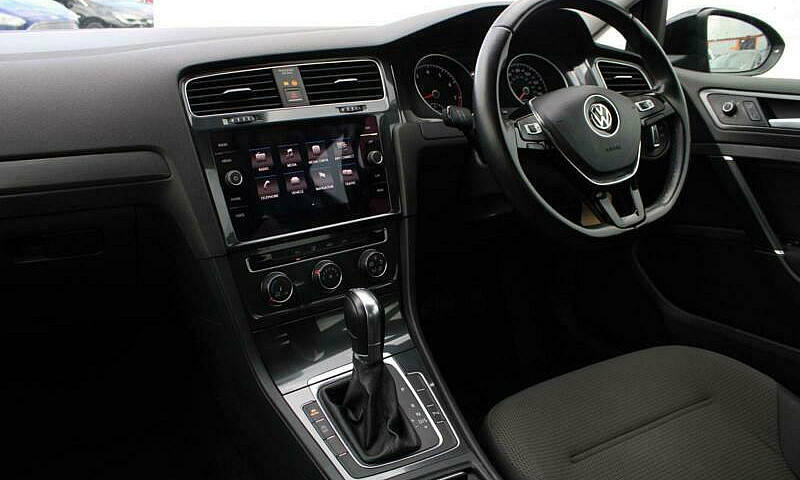 2017 Volkswagen Golf...