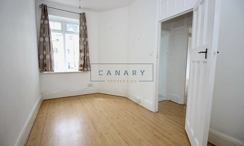 1 Bedroom Flat In Cl...