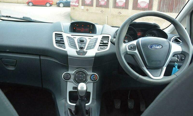 2012 12 Ford Fiesta ...