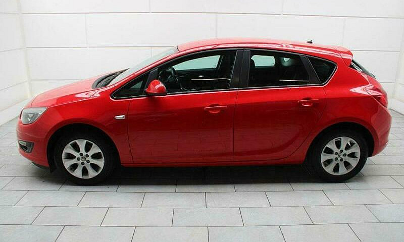 2014 Vauxhall Astra ...
