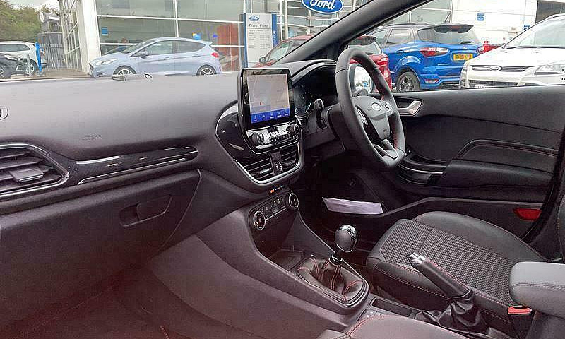 2021 Ford Fiesta St-...