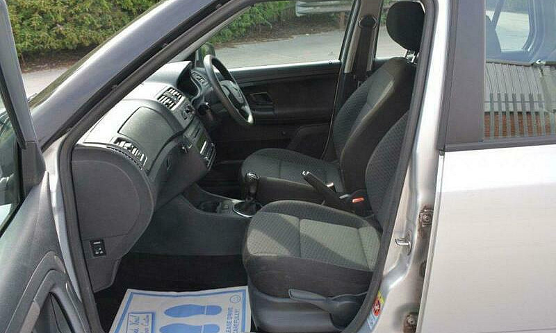 2012 12 Skoda Fabia ...