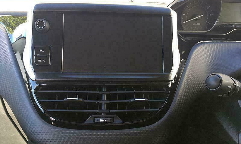 2019 Peugeot 208 S/S...