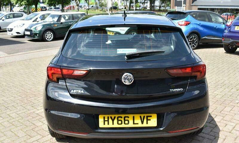 2016 Vauxhall Astra ...