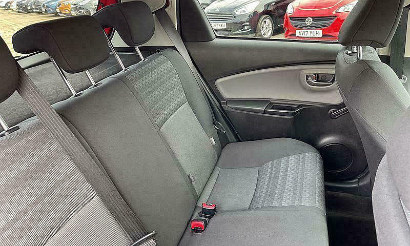 2016 Toyota Yaris 1....