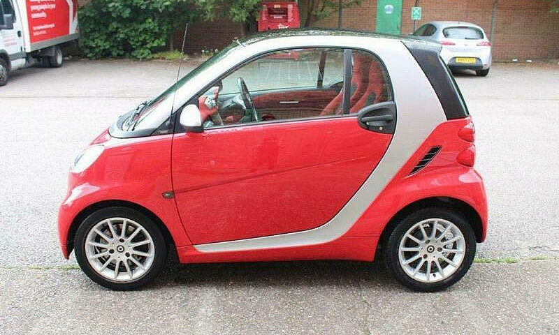 2012 Smart Fortwo 1....
