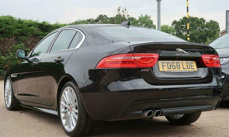 2019 Jaguar Xe 2.0 D...