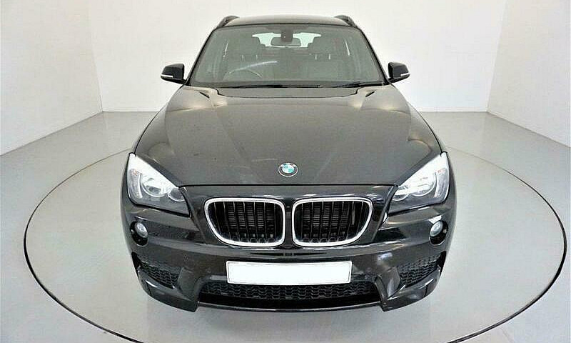 2012 Black Bmw X1 2....