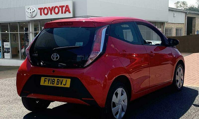 2018 Toyota Aygo Hat...