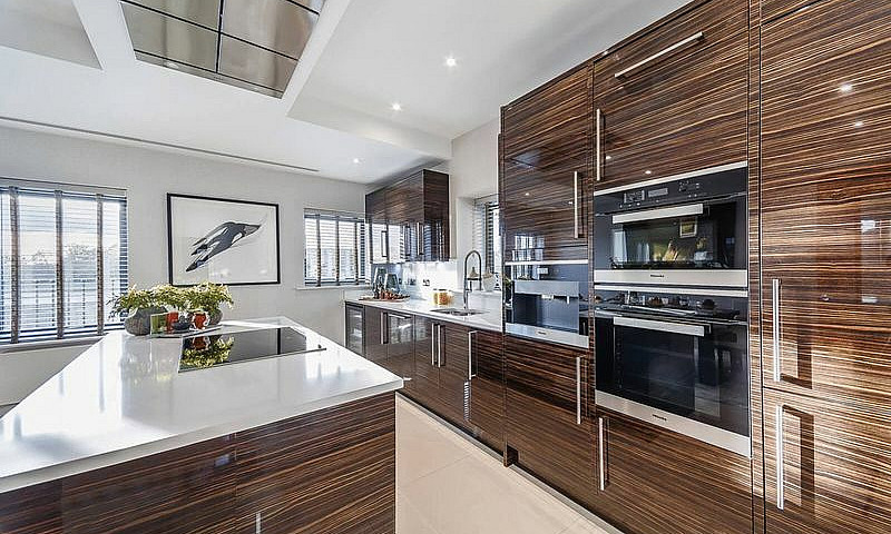 3 Bedroom House In P...