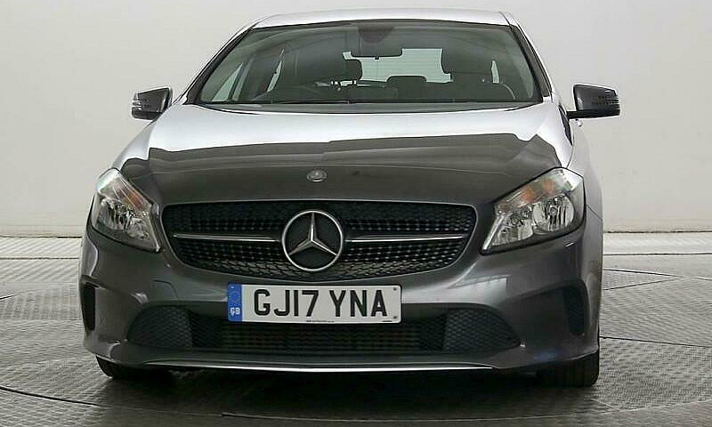2017 Mercedes A180 1...