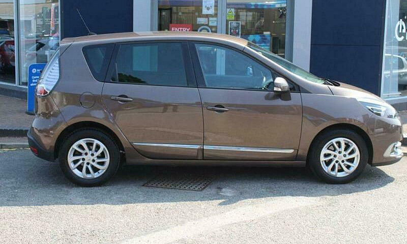 2016 Renault Scenic ...