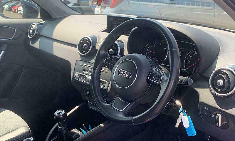 2015 Audi A1 1.6 Tdi...