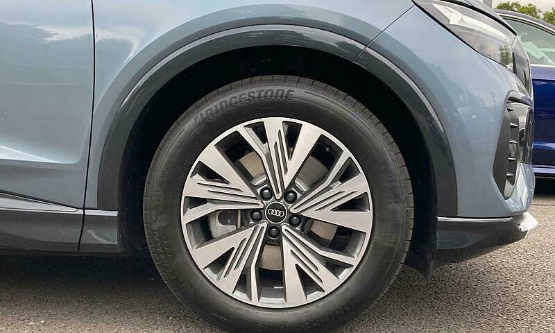 2021 Audi Q4 Auto Es...