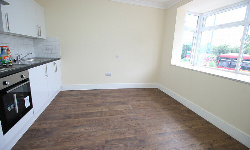 Studio Flat In Hanwo...
