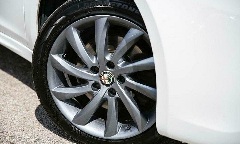2011 Alfa Romeo Giul...