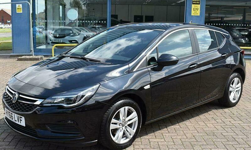 2016 Vauxhall Astra ...