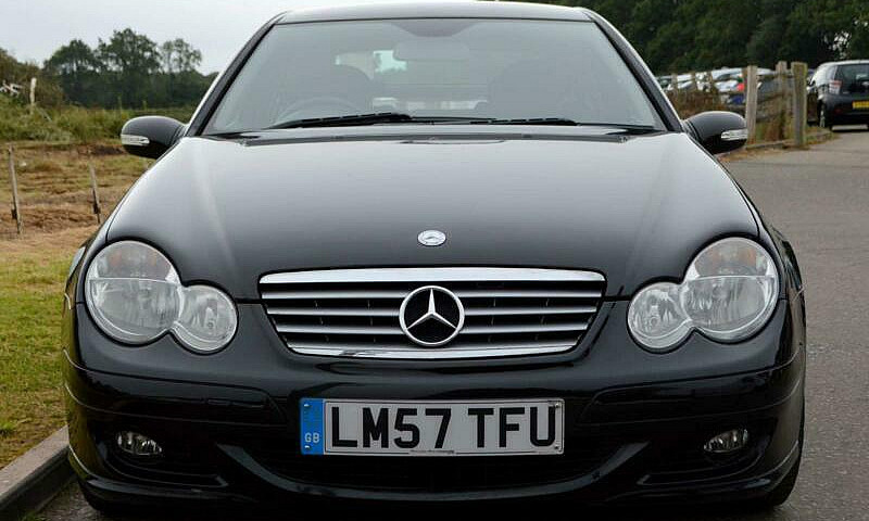 2008 Mercedes-Benz C...