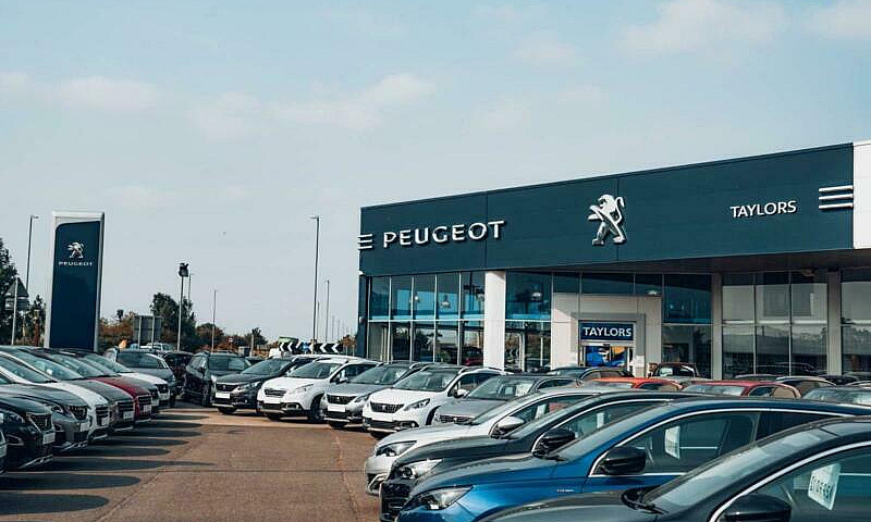 2018 Peugeot Travell...