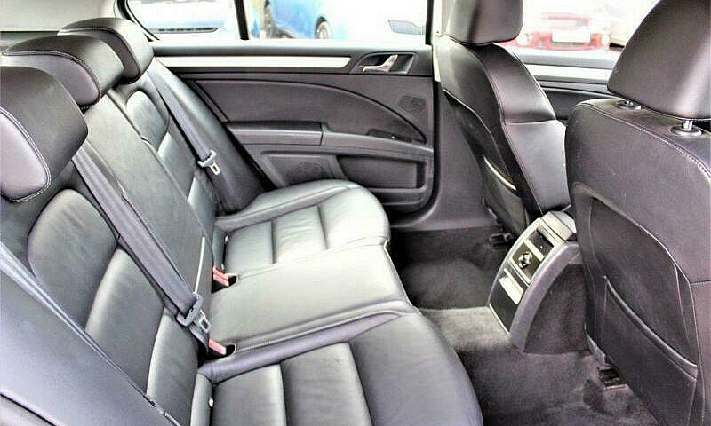 2010 Skoda Superb 2....