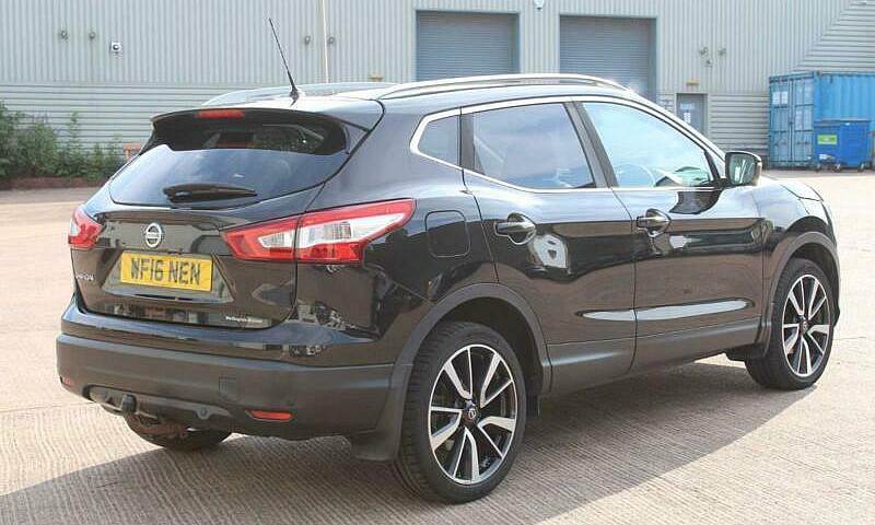 2016 Nissan Qashqai ...